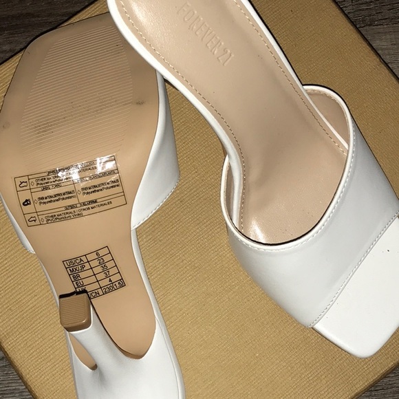 2 pairs of forever 21 heels - Picture 3 of 5